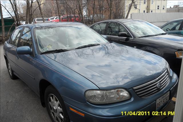 Chevrolet Malibu 1999 photo 1