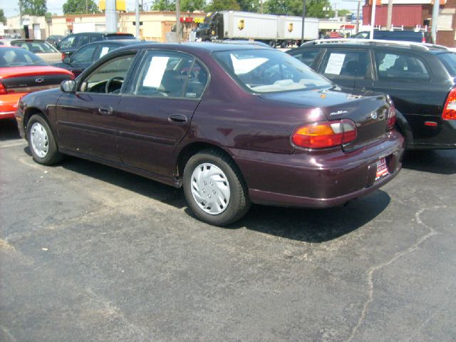 Chevrolet Malibu 1999 photo 3