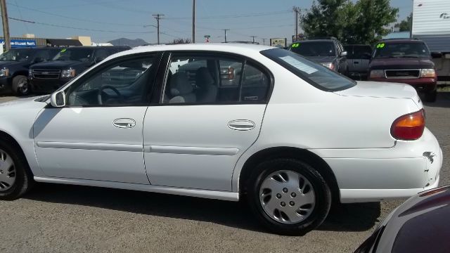 Chevrolet Malibu 1999 photo 1