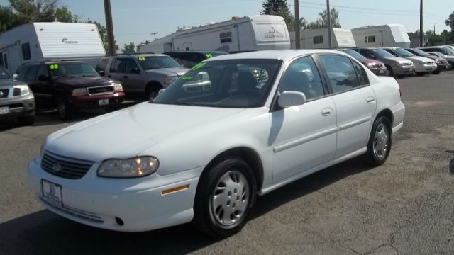 Chevrolet Malibu 1999 photo 3