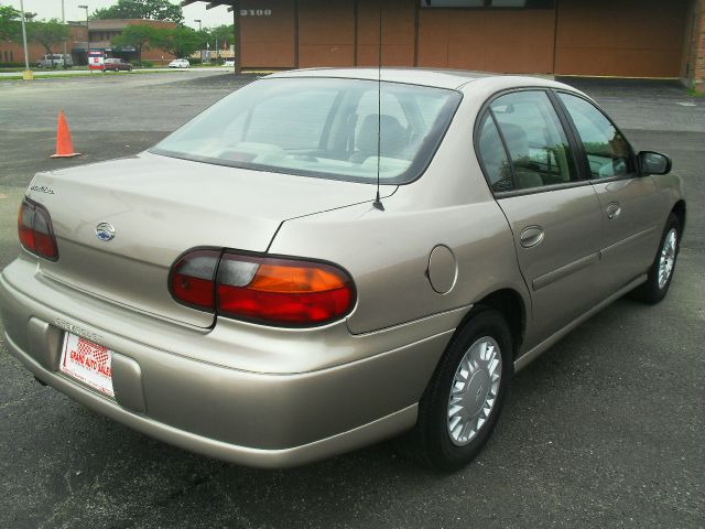 Chevrolet Malibu 2000 photo 1