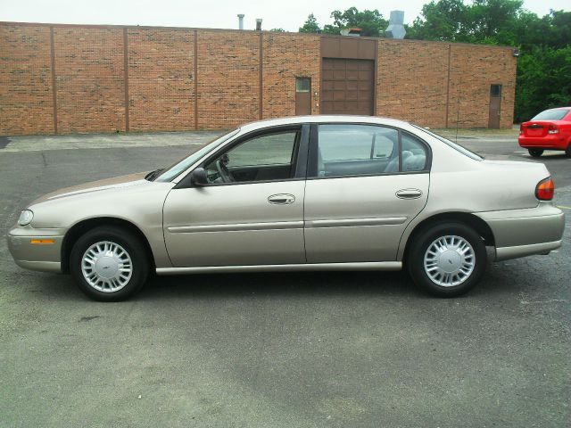 Chevrolet Malibu 2000 photo 4