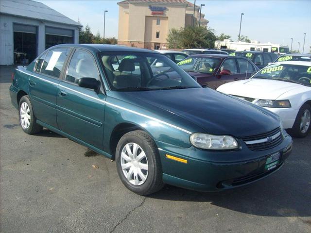 Chevrolet Malibu 2000 photo 1