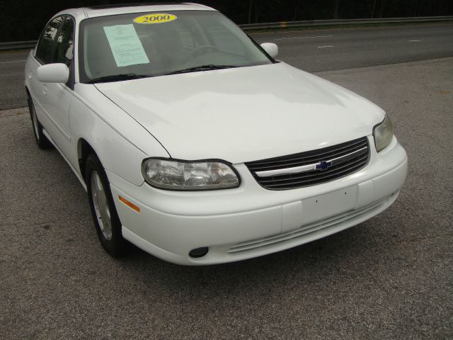 Chevrolet Malibu 2000 photo 1