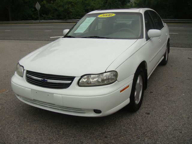 Chevrolet Malibu 2000 photo 3