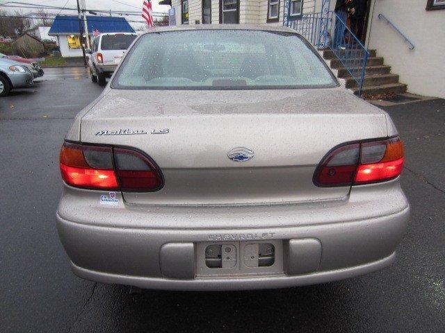 Chevrolet Malibu 2000 photo 5