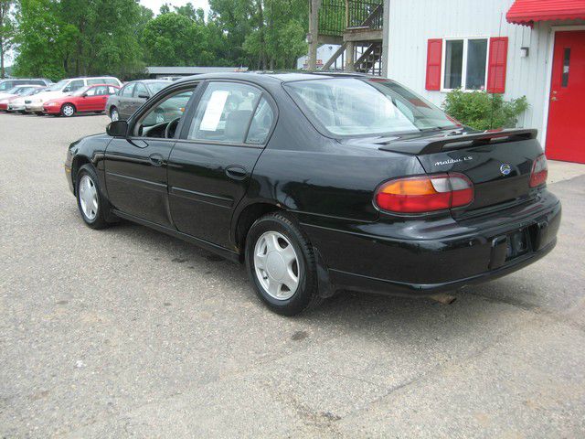 Chevrolet Malibu 2000 photo 4