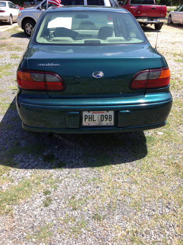 Chevrolet Malibu Base Sedan