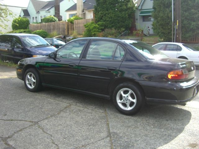 Chevrolet Malibu 2000 photo 1