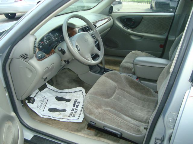 Chevrolet Malibu 2000 photo 13