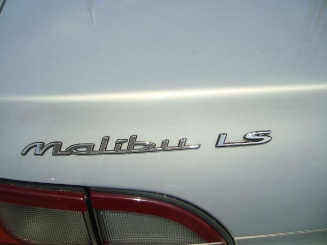 Chevrolet Malibu 2000 photo 28