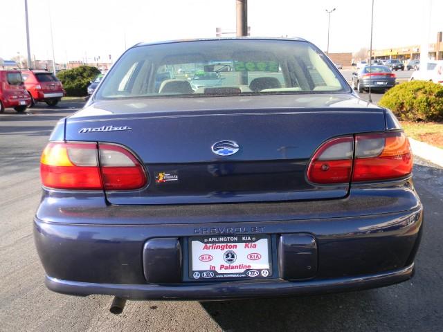 Chevrolet Malibu 2000 photo 2