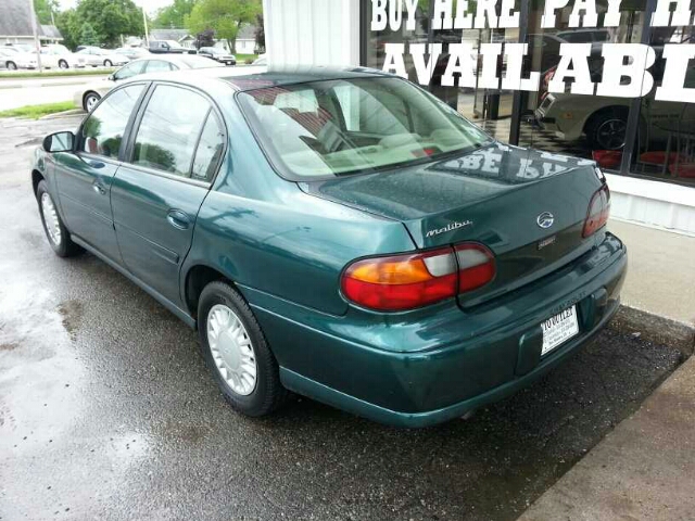 Chevrolet Malibu 2000 photo 1