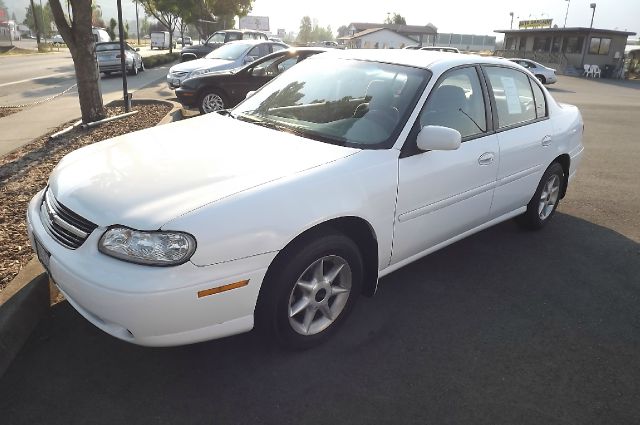 Chevrolet Malibu 2000 photo 4