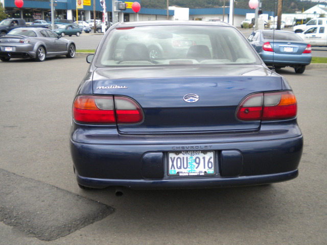 Chevrolet Malibu 2000 photo 3