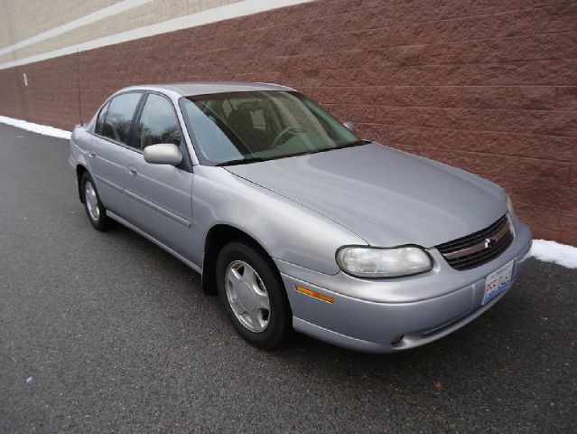 Chevrolet Malibu 2000 photo 3