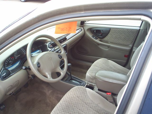 Chevrolet Malibu 2000 photo 4