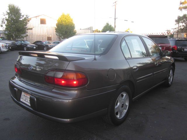 Chevrolet Malibu 2001 photo 2