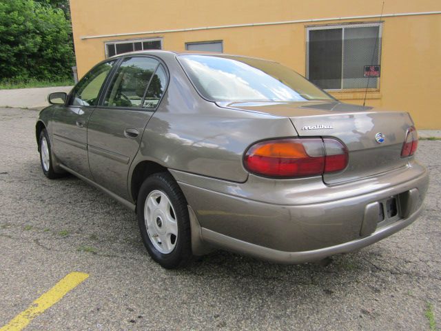 Chevrolet Malibu 2001 photo 4