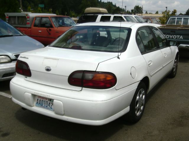 Chevrolet Malibu 2001 photo 3