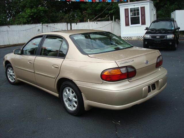 Chevrolet Malibu 2001 photo 1