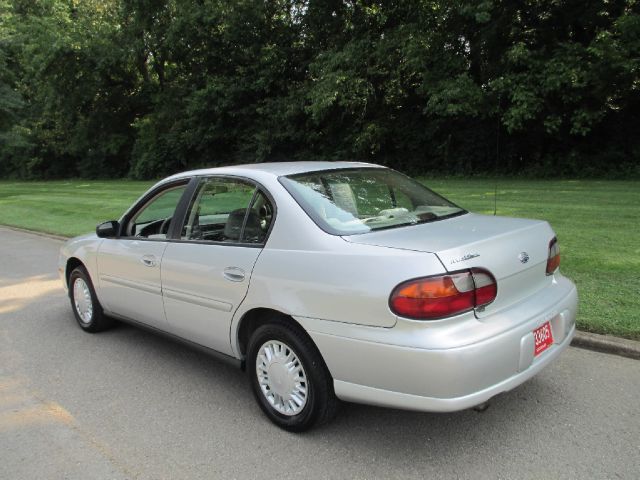 Chevrolet Malibu 2001 photo 2