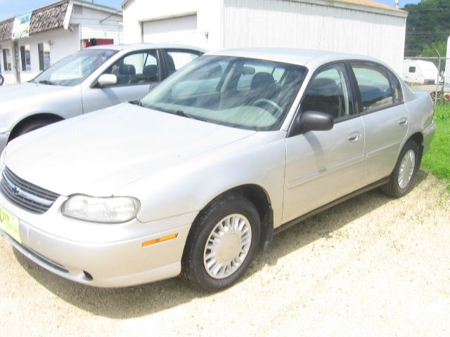 Chevrolet Malibu Base Sedan