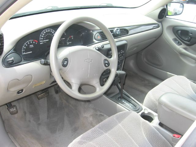 Chevrolet Malibu 2001 photo 2