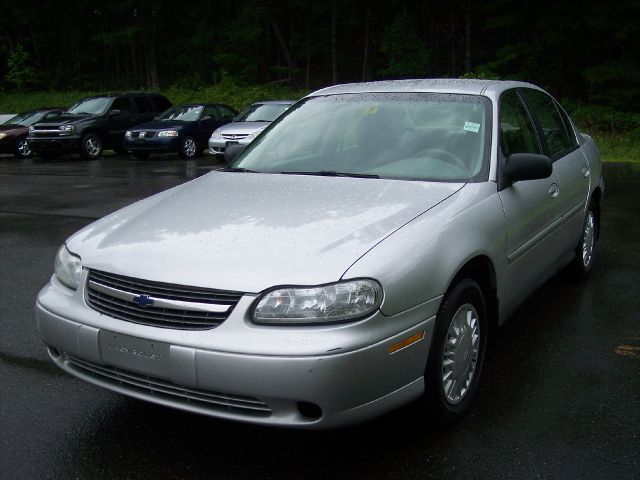 Chevrolet Malibu 2001 photo 2