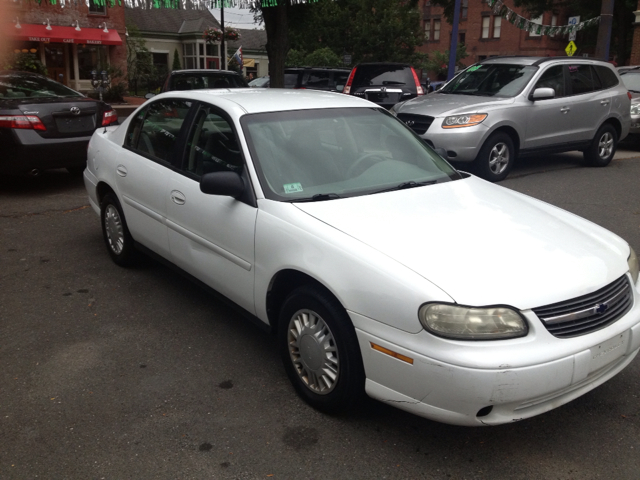 Chevrolet Malibu 2001 photo 3