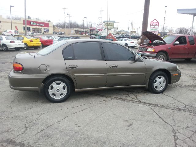 Chevrolet Malibu 2001 photo 2