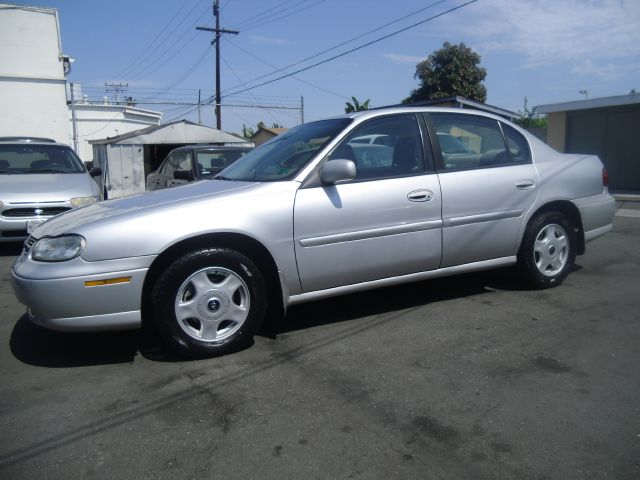 Chevrolet Malibu 2001 photo 3