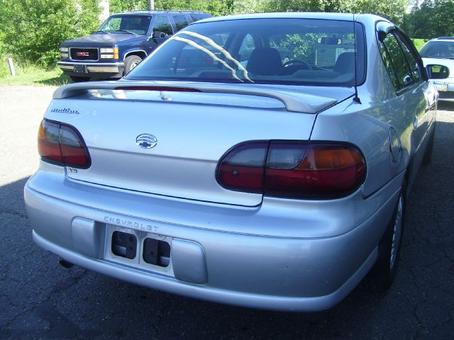 Chevrolet Malibu 2002 photo 3