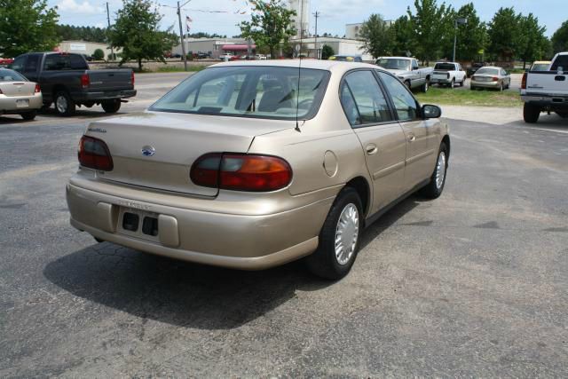 Chevrolet Malibu 2002 photo 1