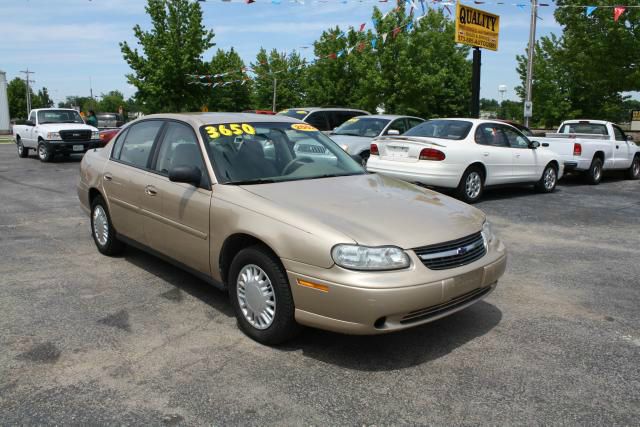 Chevrolet Malibu 2002 photo 2