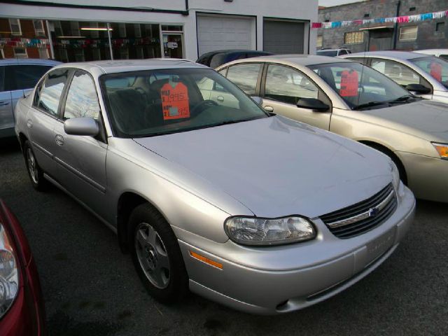 Chevrolet Malibu 2002 photo 3