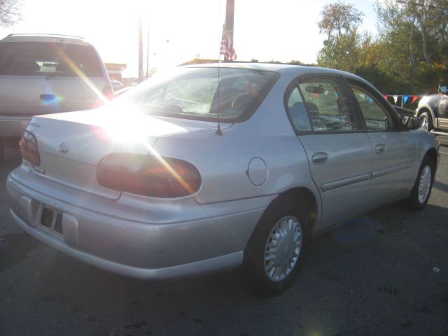 Chevrolet Malibu 2002 photo 1