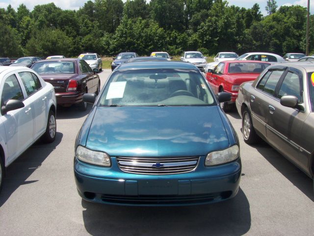 Chevrolet Malibu 2002 photo 1