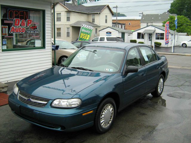 Chevrolet Malibu 2002 photo 2