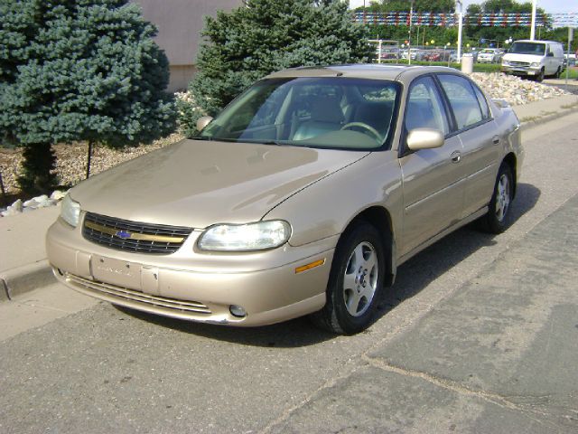 Chevrolet Malibu 2002 photo 2