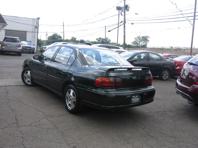 Chevrolet Malibu 2002 photo 1