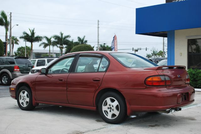 Chevrolet Malibu 2002 photo 3