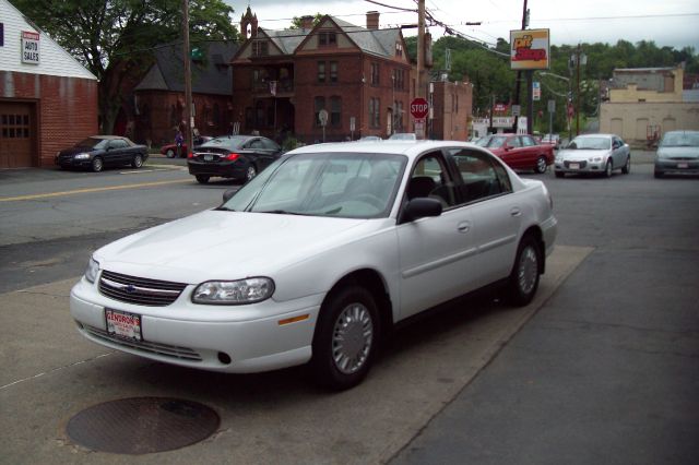 Chevrolet Malibu 2003 photo 2