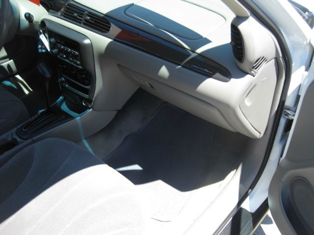 Chevrolet Malibu 2003 photo 21