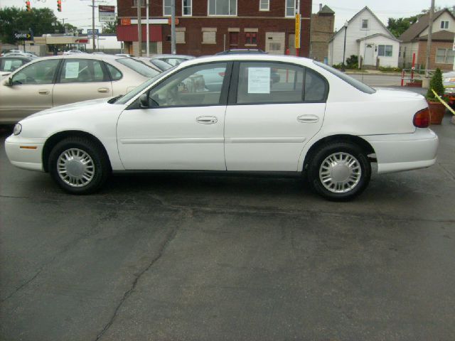 Chevrolet Malibu 2003 photo 3