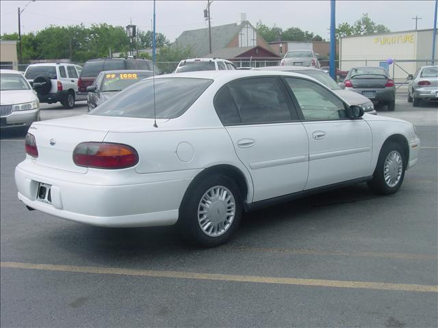 Chevrolet Malibu 2003 photo 1