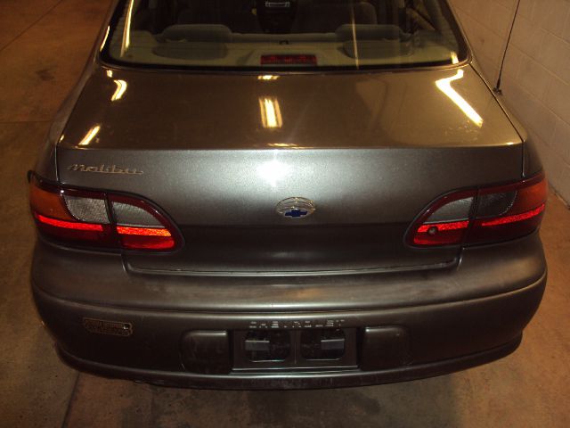 Chevrolet Malibu 2003 photo 2