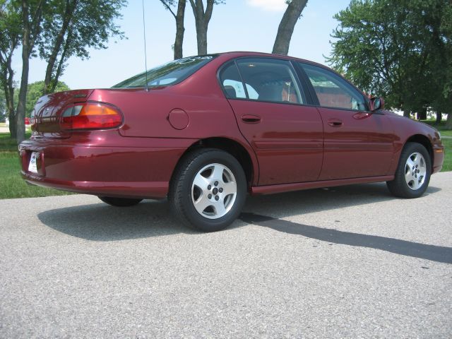 Chevrolet Malibu 2003 photo 3