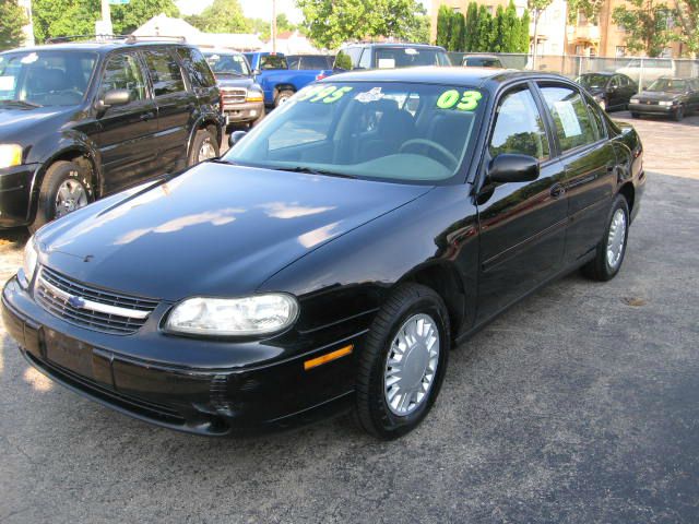 Chevrolet Malibu 2003 photo 2