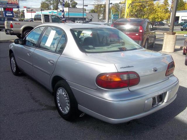 Chevrolet Malibu 2003 photo 2